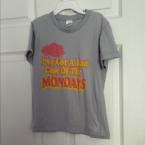 Gray Kids T-Shirt with Fun Print size m girls